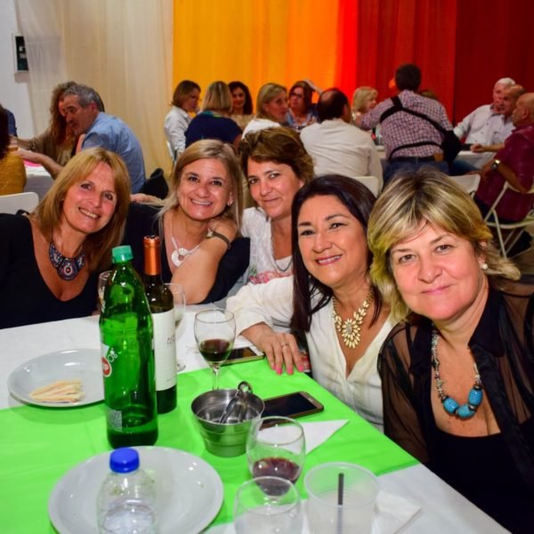 45606199_1930671477022799_8588054487246045184_o