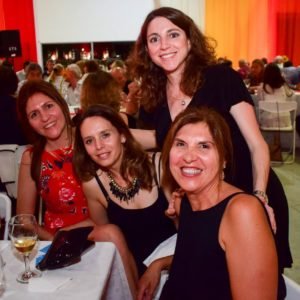 45741477_1930672670356013_4051288147458260992_o