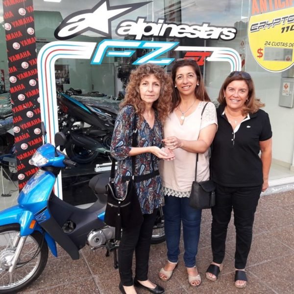 foto-entrega-moto foto-entrega-moto