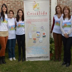 Parte del grupo de voluntarios de nuestra fundación, siempre trabajando por nuestros niños y jóvenes con una sonrisa.